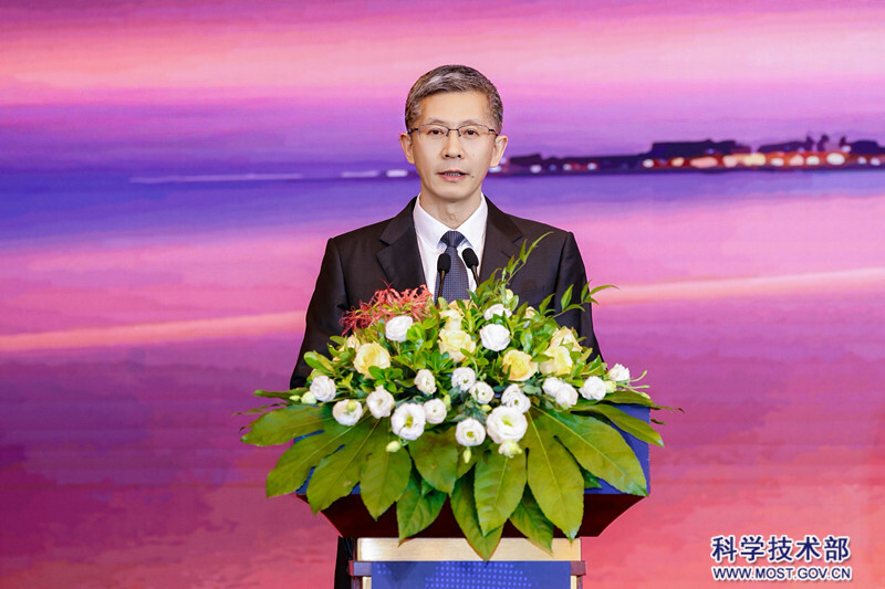 光军1.jpg